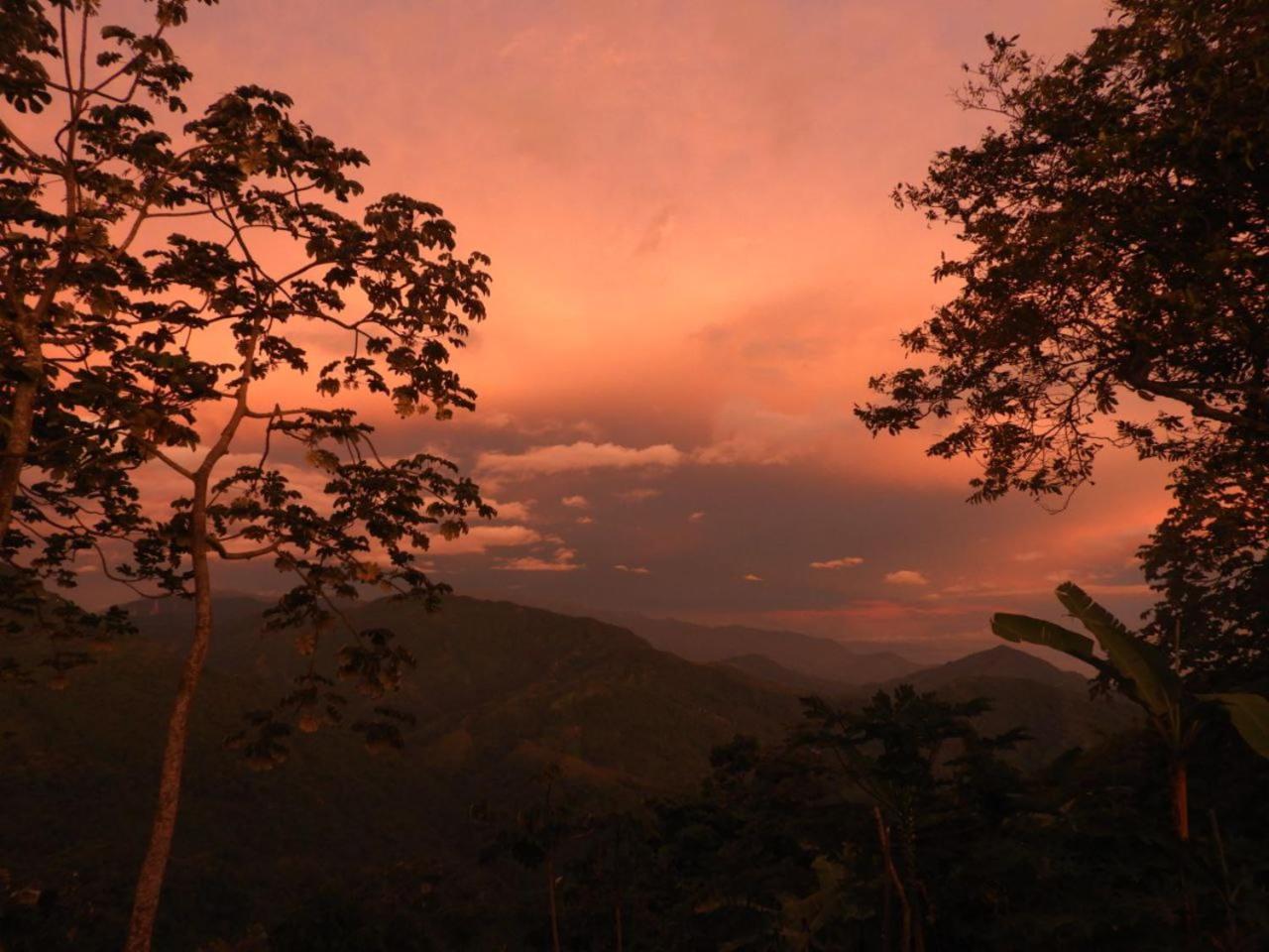 Hotel Y Restaurante Mirador Aires De La Sierra, 米卡 外观 照片